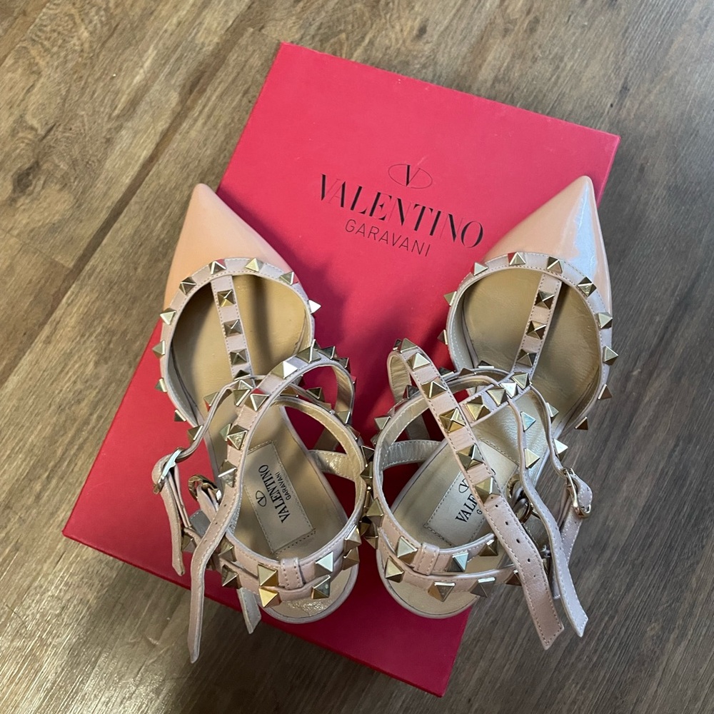 VALENTINO ROCKSTUD CAGED PUMP 65MM 35/5